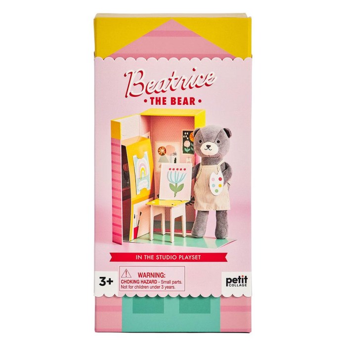 PTC530_PRO_BeatriceTheBearPlayset_01_LO_2000x